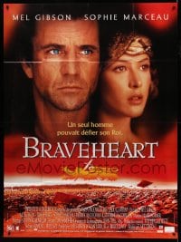 9f659 BRAVEHEART French 1p 1995 different image of Mel Gibson as William Wallace & Sophie Marceau!
