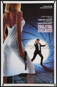 9g019 LIVING DAYLIGHTS int'l 1sh 1987 Tim Dalton as James Bond & sexy Maryam d'Abo w/gun!