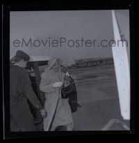 9m559 MARLENE DIETRICH 3x3 negative 1960 she's at the airport leaving Rome to go to Paris!