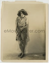 9s179 CARYL LINCOLN 8x10.25 still 1920s full-length in tattered clothes with hat & whittling wood!
