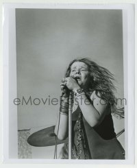 9s499 JANIS 8.25x10 still 1975 best image of rock & roll legend Joplin singing microphone!