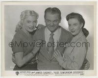 9s530 KISS TOMORROW GOODBYE 8x10.25 still 1950 James Cagney between Barbara Payton & Helena Carter!