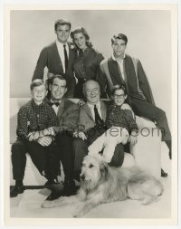 9s656 MY THREE SONS candid TV 8x10.25 still 1963 posed portrait of Fred MacMurray & entire cast!