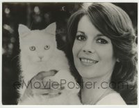 9s669 NATALIE WOOD 7.25x9.5 still 1976 great smiling close up with her cute cat!