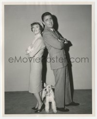 9s909 THIN MAN TV 8x10 still 1950s Peter Lawford, Phyllis Kirk & Asta pose for a family portrait!