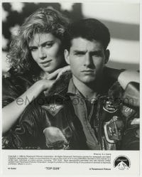 9s933 TOP GUN 8x10.25 still 1986 best portrait of fighter pilot Tom Cruise & sexy Kelly McGillis!