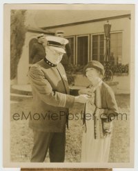 9s612 MARY PICKFORD deluxe 8x10 news photo 1926 L.A. Chief of Police presents her with a badge!