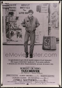9t606 TAXI DRIVER Italian 1sh R1990s classic c/u of Robert De Niro walking, Martin Scorsese!
