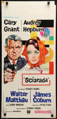 9t632 CHARADE Italian locandina R1969 Cary Grant & Audrey Hepburn, Studio Favalli, Valcarenghi!