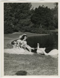 9x010 ANN RUTHERFORD deluxe 10x13 still 1940s feeding swans & holding flowers in pretty dress!