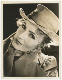 9x082 GRETA GARBO deluxe 10x13 still 1930s super close portrait with hat over black background!