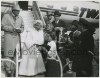 9x202 WILL SUCCESS SPOIL ROCK HUNTER candid 11x14 still 1957 Jayne Mansfield disembarking plane!