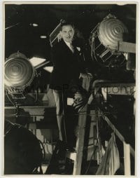 9x165 PAUL LUKAS deluxe 10.75x14 still 1931 candid in the rafters over the set of The Vice Squad!
