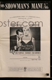 9x931 THAT TOUCH OF MINK pressbook 1962 great image of Cary Grant nuzzling Doris Day's shoulder!