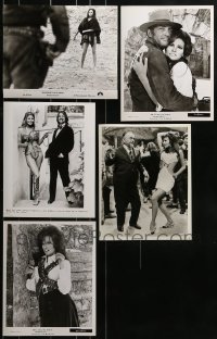 1a468 LOT OF 5 RAQUEL WELCH 8X10 STILLS 1960s-1970s Hannie Caulder, Bandolero & more!