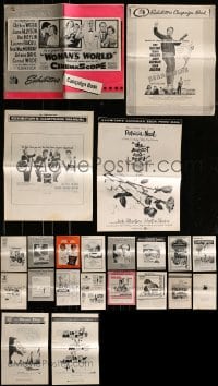 1a368 LOT OF 22 FOLDED UNCUT PRESSBOOKS 1950s-1970s advertising for a variety of different movies!