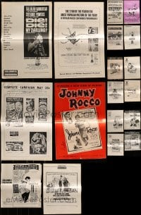 1a370 LOT OF 18 FOLDED UNCUT PRESSBOOKS 1950s-1960s advertising for a variety of different movies!