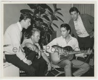 1h272 GIRL HAPPY candid 8.25x10 still 1965 Elvis plays guitar for Gary Crosby & Joby Baker!