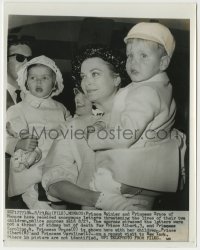 1h370 GRACE KELLY 7x9 news photo 1961 her two young children's lives have been threatened!