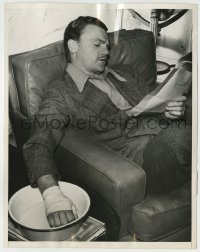 1h934 TORRID ZONE 7.25x9 news photo 1940 James Cagney's hand was burned by prop gun with blanks!