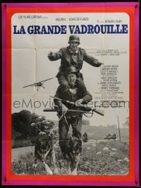 1p557 DON'T LOOK NOW WE'RE BEING SHOT AT French 1p 1966 Bourvil & Louis De Funes running with dogs!