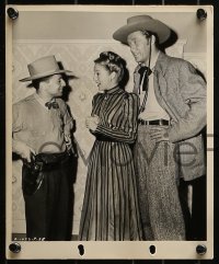 1s818 RENEGADES 3 candid 8x10 key book stills 1946 Evelyn Keyes, Willard Parker cowboy western!
