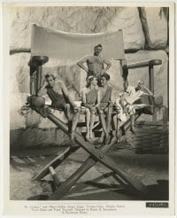 1w161 DOCTOR CYCLOPS candid 8.25x10 still 1940 incredible FX image of cast members in huge chair!