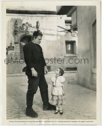 1w145 GHOST OF FRANKENSTEIN candid 8x10 still 1942 monster Lon Chaney Jr. & unafraid 4 year-old girl