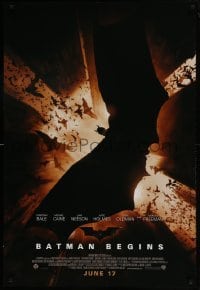 1z357 BATMAN BEGINS advance DS 1sh 2005 June 17, Christian Bale in title role flying with bats!
