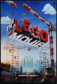 1z676 LEGO MOVIE teaser DS 1sh 2014 cool image of title assembled w/cranes & plastic blocks!