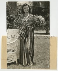 2a273 CAT PEOPLE candid 5.75x9 still 1942 Simone Simon in fashionable striped pajama suit at home!