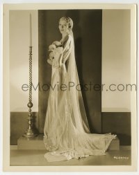 2a579 KAREN MORLEY 8x10.25 still 1930s modeling bridal gown of satin with lace veil & calla lilies!