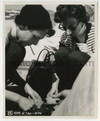 2a708 NIGHTFALL candid 8.25x10 still 1957 Anne Bancroft playing cards with her stand-in by Gereghty!