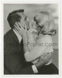 2a713 NORTH BY NORTHWEST deluxe 8x10.25 still 1959 c/u of Cary Grant & Eva Marie Saint embracing!