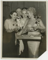2a900 THELMA TODD/PATSY KELLY 8x10 still 1930s takes cigarette girl's tray & sells Patsy a pack!