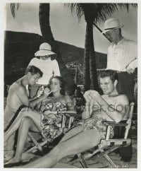 2a938 TYPHOON candid 7.75x9.5 still 1940 Dorothy Lamour & Robert Preston between scenes by Koffman!