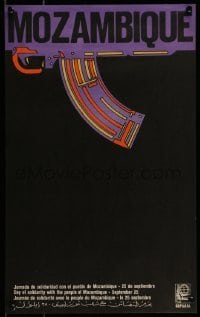 2d271 DAY OF SOLIDARITY WITH THE PEOPLE OF MOZAMBIQUE 13x21 Cuban special poster 1969 Martinez