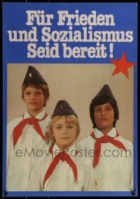 2d393 FUR FRIEDEN UND SOZIALISMUS SEID BEREIT 16x23 East German special poster 1982 Claudia Kenkel