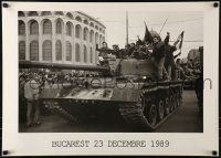 2d569 REVOLUTIONS OF 1989 20x28 French special poster 1989 tank in the streets of Bucarest