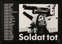 2d745 SOLDAT TOT 19x27 German special poster 2000s graphic image of dead soldier near tank