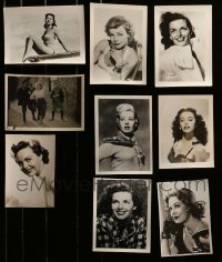 2g569 LOT OF 9 1940S 5X7 FAN PHOTOS WITH FACSIMILE SIGNATURES 1940s portraits of pretty ladies!