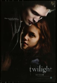 2k920 TWILIGHT teaser DS 1sh 2008 c/u of Kristen Stewart & Robert Pattinson, vampire couple!