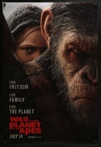 2k949 WAR FOR THE PLANET OF THE APES style B teaser DS 1sh 2017 close-up of Caesar and Amiah Miller!