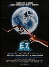 2p771 E.T. THE EXTRA TERRESTRIAL French 1p R2002 Steven Spielberg, classic fingers touching image!
