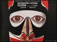 2y809 ETNOGRAFIA I SZTUKA OCEANII museum Polish 26x36 1980 art of a colorful mask by Maria Janiga!