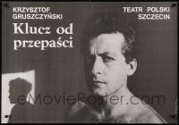 2y820 KLUCZ OD PRZEPASCI stage play Polish 26x38 1983 cool different close up of man and shadow!
