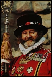 2z243 YEOMEN WARDER 20x30 English travel poster 1978 image of Beefeater at the Tower of London!