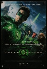 3a640 LOT OF 11 UNFOLDED GREEN LANTERN MINI POSTERS 2011 Ryan Reynolds in the title role!