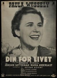 3f224 EIN LEBEN LANG Danish 1940 close-up of smiling Paula Wessely over white background!