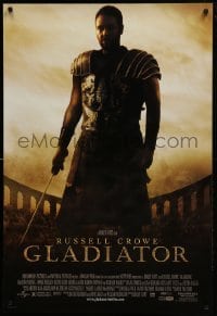 3g350 GLADIATOR DS 1sh 2000 Ridley Scott, cool image of Russell Crowe in the Coliseum!
